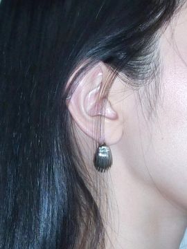 A BIT MOR Shell Earrings