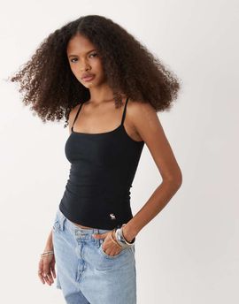 Abercrombie & Fitch Abercrombie & Fitch 90s cami with built in bra in black