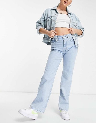 Abercrombie & Fitch Abercrombie & Fitch 90's relaxed straight leg jeans in light wash-Blue