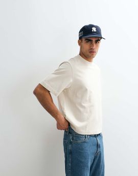 Abercrombie & Fitch Abercrombie & Fitch cropped premium heavyweight T-shirt in beige-Neutral