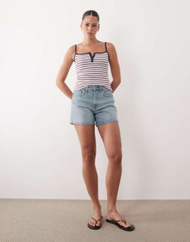 Abercrombie & Fitch Abercrombie & Fitch Curve Love high rise denim shorts with finished hem in bleach blue