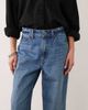Abercrombie & Fitch Abercrombie & Fitch Curve Love high rise loose fit jeans in vintage blue wash - 4