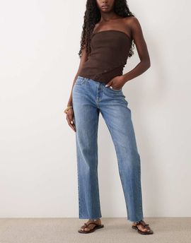 Abercrombie & Fitch Abercrombie & Fitch Curve Love high rise straight leg jeans with raw hem in mid blue wash