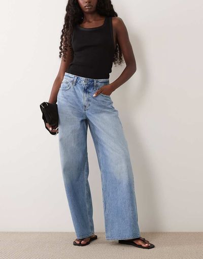 Abercrombie & Fitch Abercrombie & Fitch Curve Love high rise wide leg jeans in light blue wash