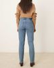Abercrombie & Fitch Abercrombie & Fitch curve love mid rise straight jeans in mid blue wash - 2