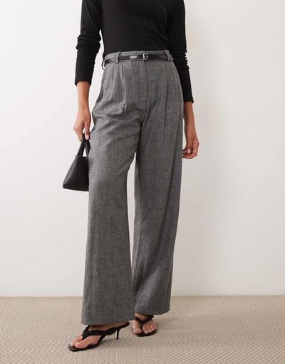 Abercrombie & Fitch Abercrombie & Fitch Curve Love Sloane wool blend pleated wide leg pants in dark gray