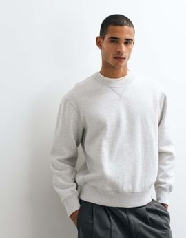 Abercrombie & Fitch Abercrombie & Fitch essential crew neck sweatshirt in light gray