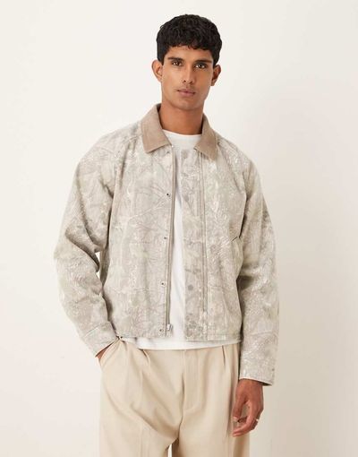 Abercrombie & Fitch Abercrombie & Fitch lightweight cropped barn jacket in camo print-Green