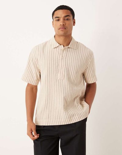 Abercrombie & Fitch Abercrombie & Fitch short sleeve cropped poplin shirt in beige-Neutral
