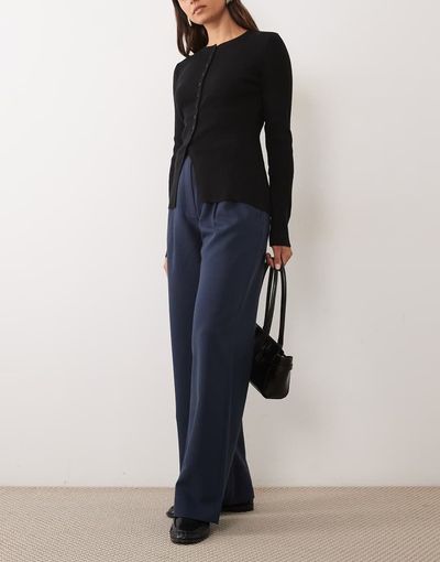 Abercrombie & Fitch Abercrombie & Fitch Sloane high rise wide leg pants with belt in navy
