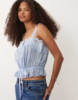 Abercrombie & Fitch Abercrombie & Fitch square neck button up cami with cinched waist in blue floral