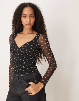 Abercrombie & Fitch Abercrombie & Fitch sweetheart neckline long sleeve top in black polka dot