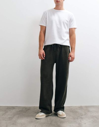 Abercrombie & Fitch Abercrombie & Fitch ultra baggy sweatpants in khaki-Green