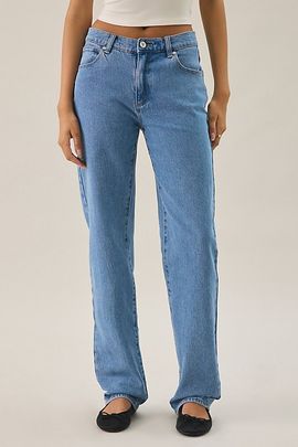 Abrand Jeans Abrand Jeans 95 Debbie Low-Rise Straight Jeans in Light Blue, Women's at Urban Outfitters