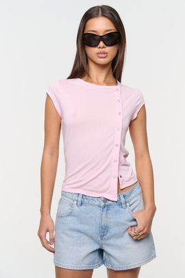 Abrand Jeans Abrand Jeans 95 Malibu Short in Lily Recycled, Women's at Urban Outfitters