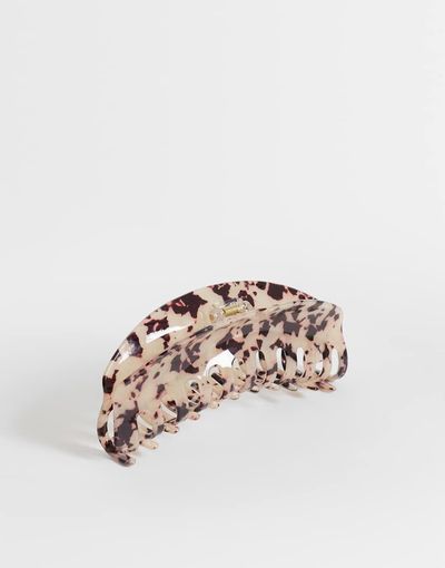 Accessorize Accessorize jumbo curved claw clip in light tort-Neutral