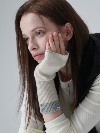 ACOC Merino Wool Fingerless Handwarmer [Beige]