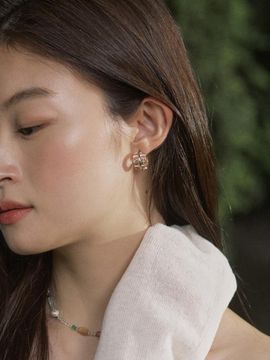 ADAUL Acrylic Gold Line Ring Earring (2 Colors)