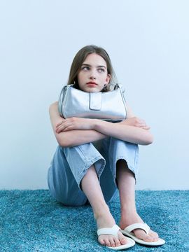 ADAUL Welly Round Square Shoulder Bag_ Silver