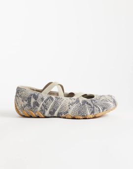 adidas Originals adidas Originals Ghost Sprint ballet flats in beige and black-Neutral
