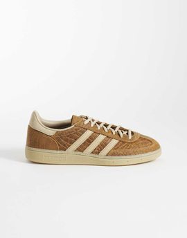 adidas Originals adidas Originals Handball Spezial sneakers in beige croc-Neutral