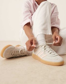 adidas Originals adidas Originals Handball Spezial sneakers in light gray and pink