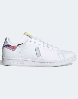 adidas Originals adidas Originals Stan Smith sneakers in white with patchwork heel