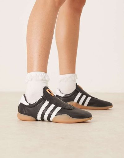 adidas Originals adidas Originals Taekwondo Mei sneakers in black