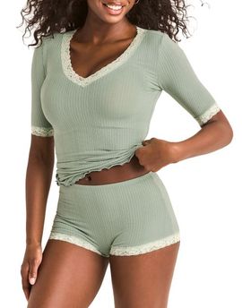 Adore Me Adore Me Roxie T-shirt & Hot Short PJ Set