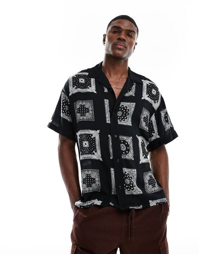 ADPT ADPT oversized camp collar shirt with bandana print in black
