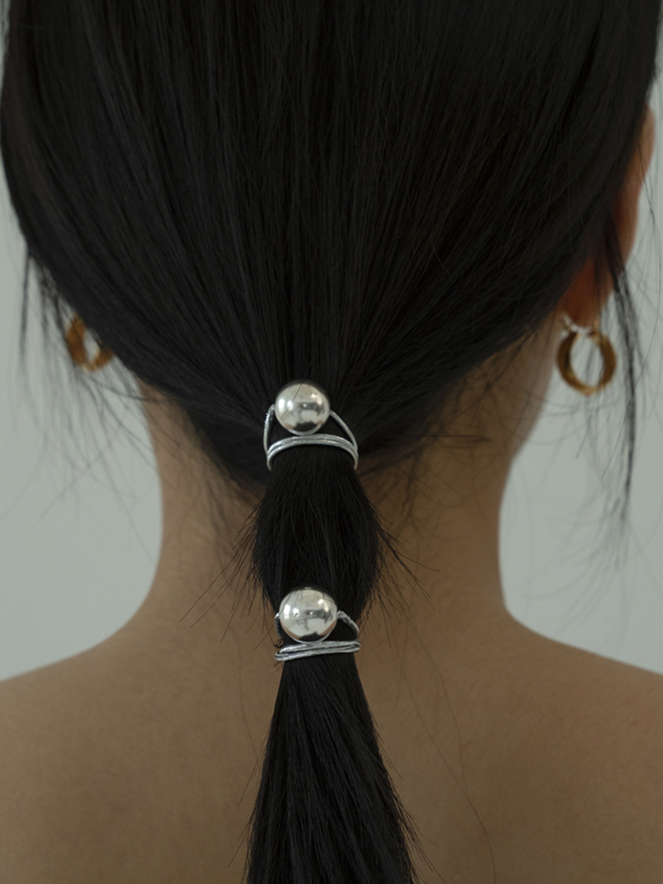 ae Ball Hair Tie
