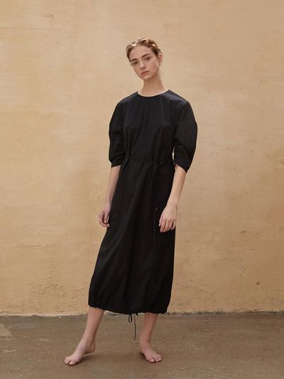 AEER Dress Blouson Curved Sleeve Black