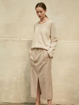 AEER H Slit Skirt Beige