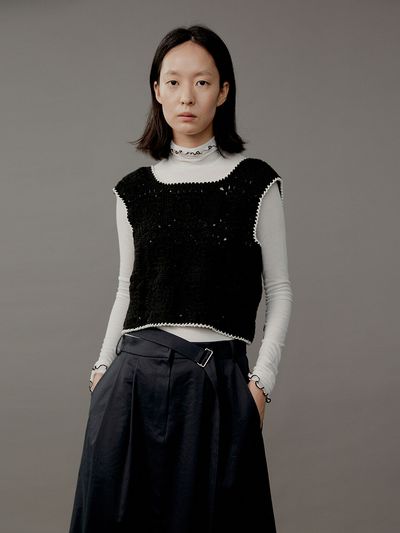 AEER Vintage Hand Made Reversible Crochet Vest_Natural Black