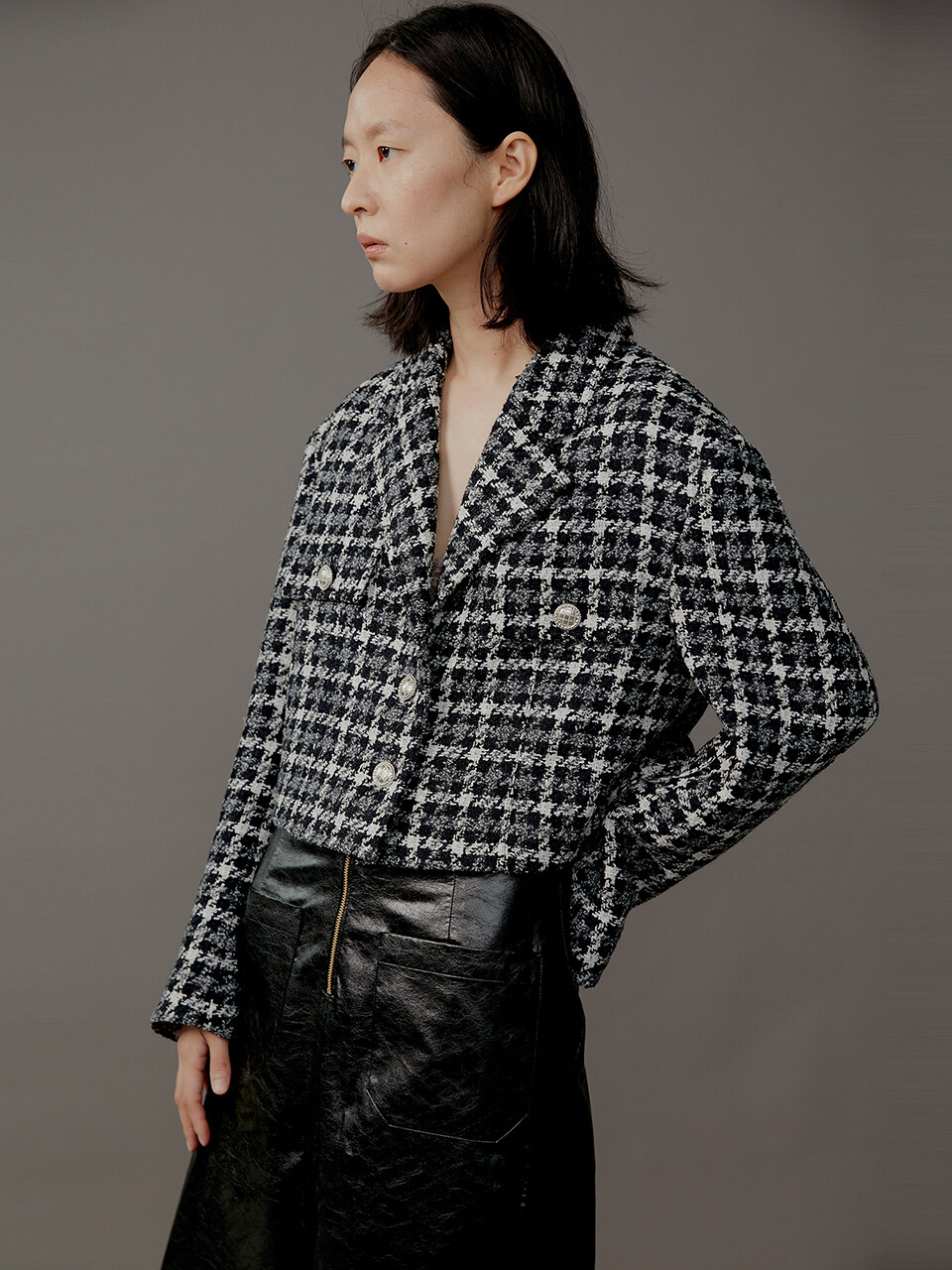AEER Wool Blend Crop Pocket Classic Check Jacket_Black