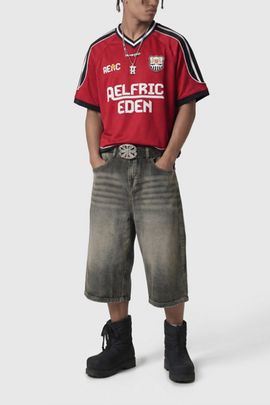 Aelfric Eden Aelfric Eden Boxy V-Neck Panel Jersey Tee in Red, Men's at Urban Outfitters