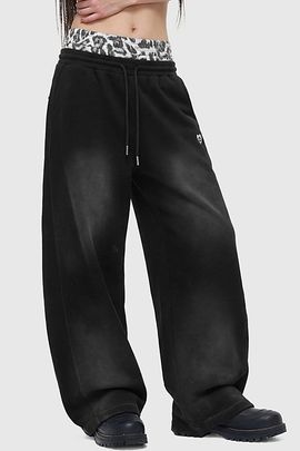 Aelfric Eden Aelfric Eden Leopard Double Waist Baggy Sweatpants in Black, Women's at Urban Outfitters