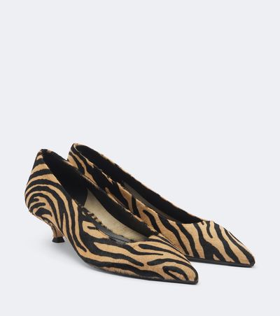 Aeyde Aeyde Cari tiger-print calf hair pumps