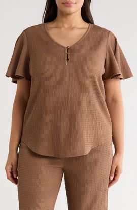 AK ANNE KLEIN AK ANNE KLEIN Flutter Sleeve V-Neck T-Shirt