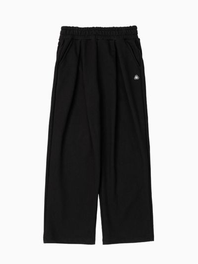 AKIII CLASSIC Clover logo two-tuck sweatpants black