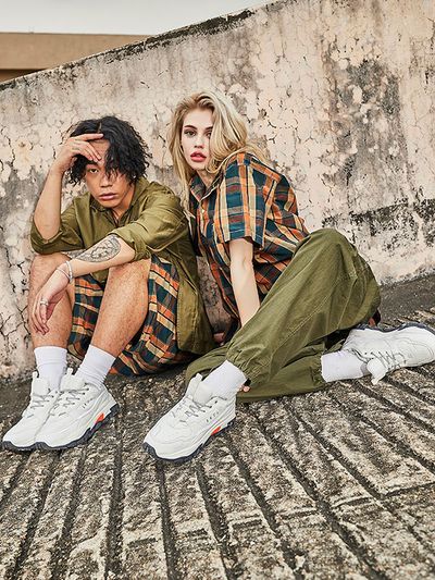 AKIII CLASSIC Tracking Ugly Sneakers_Cream