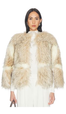 AKNVAS AKNVAS Page Faux Fur Cape