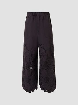 Akris punto Women's Frey Eyelet Floral Cotton Crop Pants