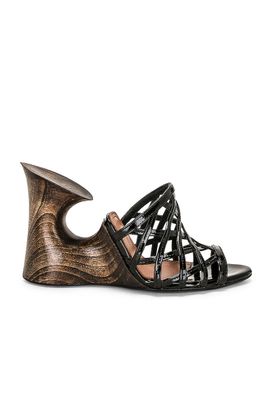 ALAÃA ALAÃA Sculpture Mule Sandal
