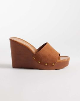 ALDO Aldo Grounded crotchet wedge heeled sandals in tan-Brown