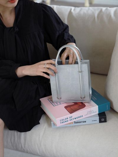 Alice Martha Att Tote Bag