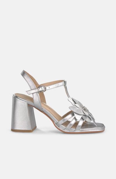 Alma en Pena Alma en Pena Metallic Sandal with Flower Detail