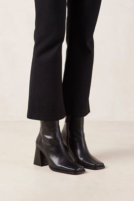 ALOHAS ALOHAS South Leather Ankle Boot in Dusty Olive, Women's at Urban Outfitters