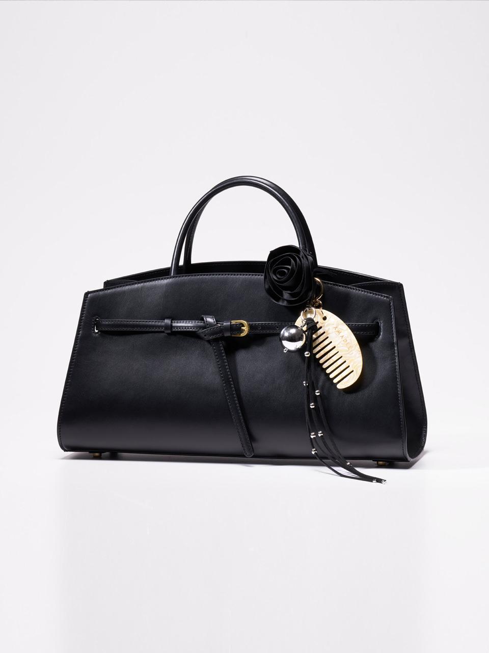 AMADEE East West French Rose Charms Tote Bag [Black]