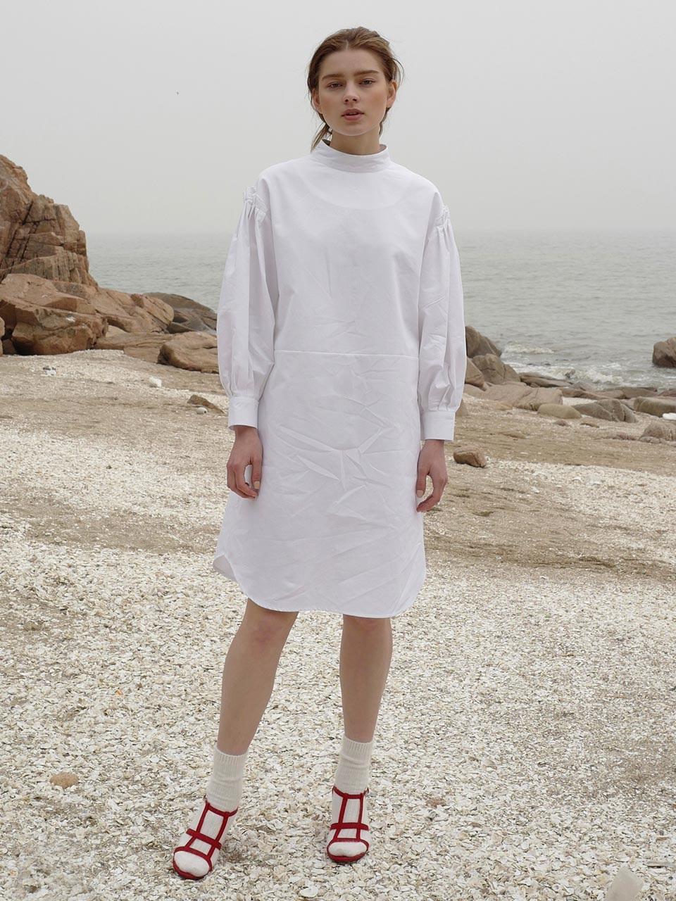 AMONG A-Line Balloon Sleeve Tuck Midi Dress